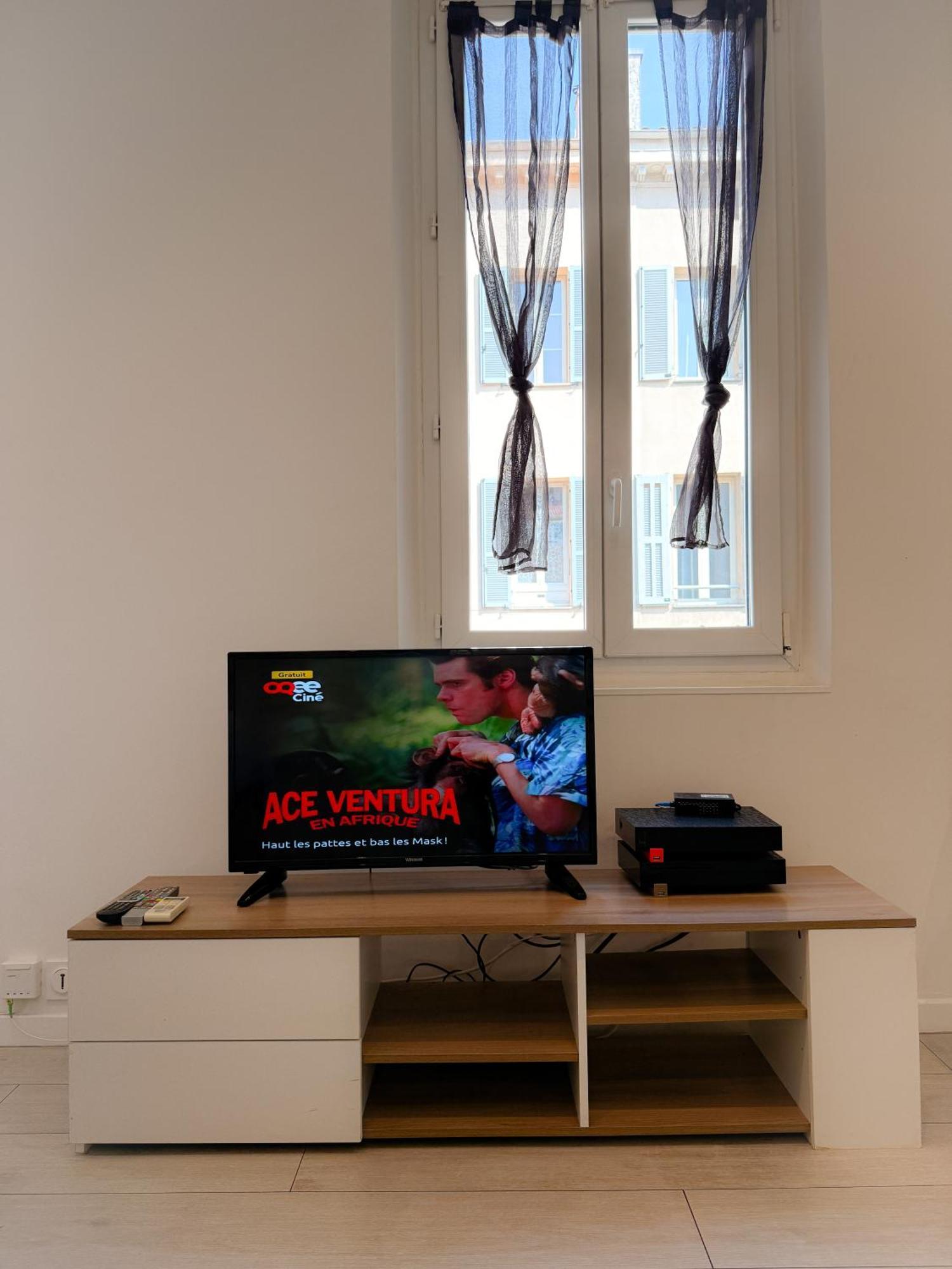 Appartement Le Clemenceau By Apirent #cosy #200m Des Plages #wifi